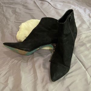 Betsy Johnson sparkled heeled boot